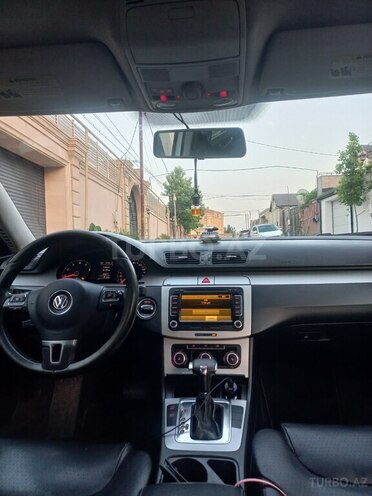 Volkswagen Passat 2010, 243,510 km - 2.0 l - Bakı