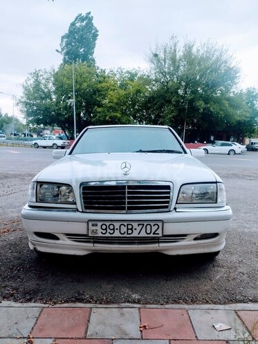 Mercedes C 230 2000, 285,197 km - 2.3 l - Ağcabədi