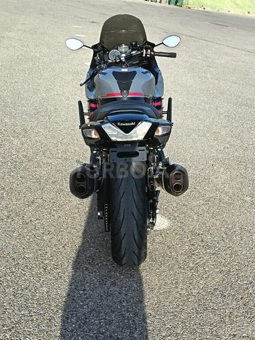 Kawasaki Ninja ZX-14-2