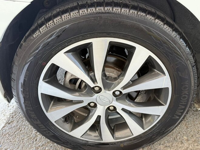 Hyundai Accent 2013, 130,000 km - 1.6 л - Bakı