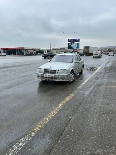 Mercedes C 200 1998, 325,000 km - 2.0 l - Bakı