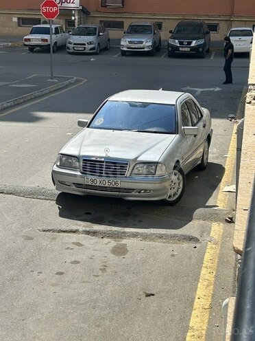 Mercedes C 200 1998, 325,000 km - 2.0 l - Bakı