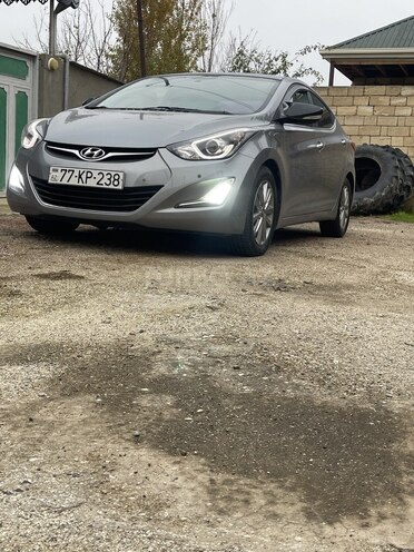 Hyundai Avante 2015, 178,000 km - 1.6 л - Şirvan