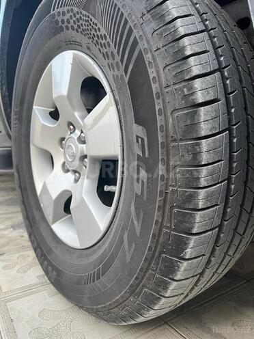 Nissan Navara 2011, 345,600 km - 3.0 l - Bakı