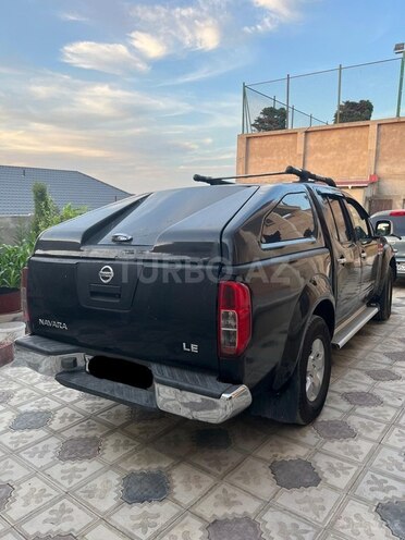 Nissan Navara 2011, 345,600 km - 3.0 l - Bakı