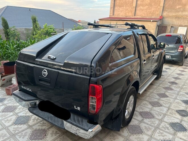 Nissan Navara 2011, 345,600 km - 3.0 l - Bakı