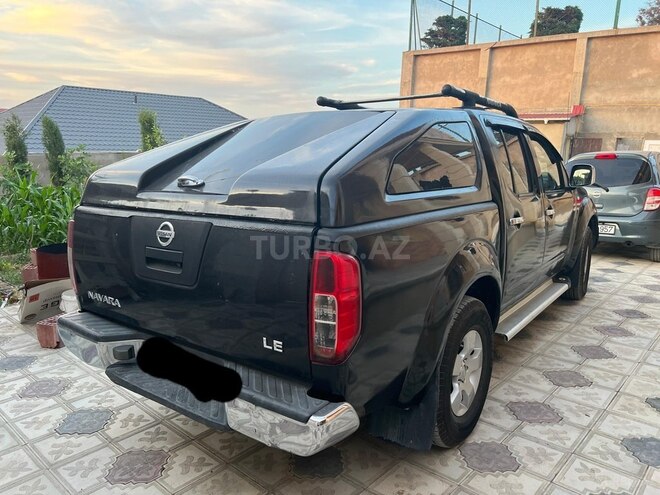 Nissan Navara 2011, 345,600 km - 3.0 l - Bakı