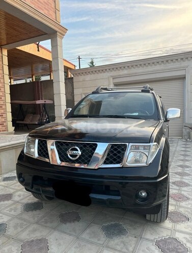 Nissan Navara 2011, 345,600 km - 3.0 l - Bakı