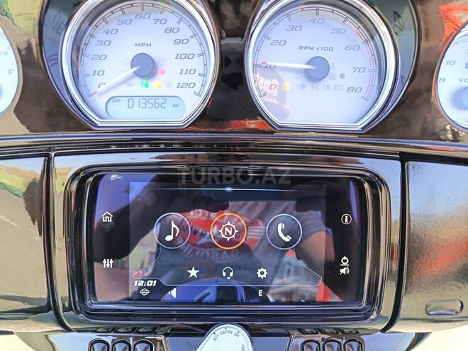 Harley-Davidson FLHX Street Glide-11