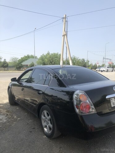 Nissan Altima 2006, 290,000 km - 2.5 л - Yevlax