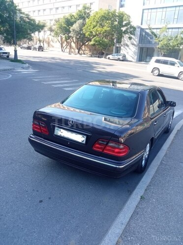 Mercedes E 220 d 1998, 675,138 km - 2.2 л - Bakı