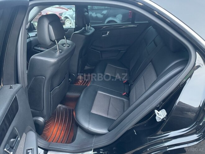 Mercedes E 200 2010, 241,000 km - 2.0 л - Gəncə