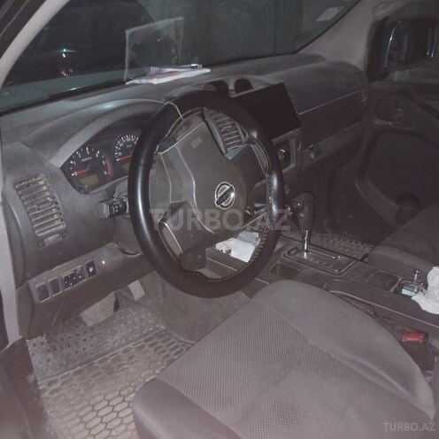 Nissan Navara 2011, 345,600 km - 3.0 l - Bakı
