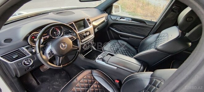 Mercedes ML 400 4MATIC 2014, 178,000 km - 3.0 л - Bakı