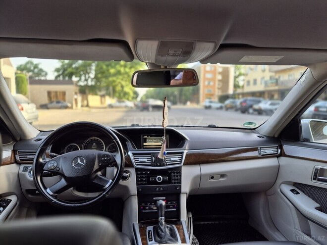 Mercedes E 220 d 2009, 281,000 km - 2.2 l - Ağcabədi