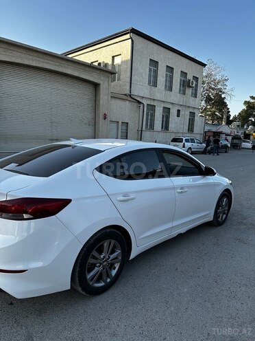 Hyundai Avante 2016, 140,000 km - 1.6 l - Bakı