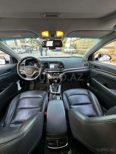Hyundai Avante 2016, 140,000 km - 1.6 l - Bakı
