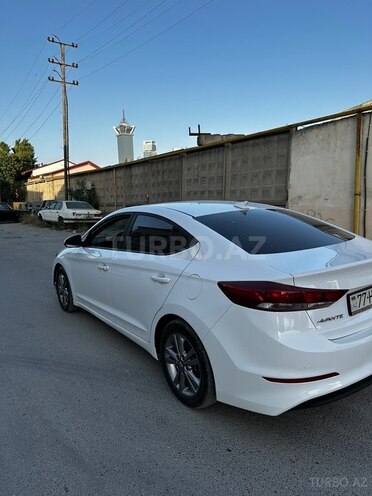 Hyundai Avante 2016, 140,000 km - 1.6 l - Bakı