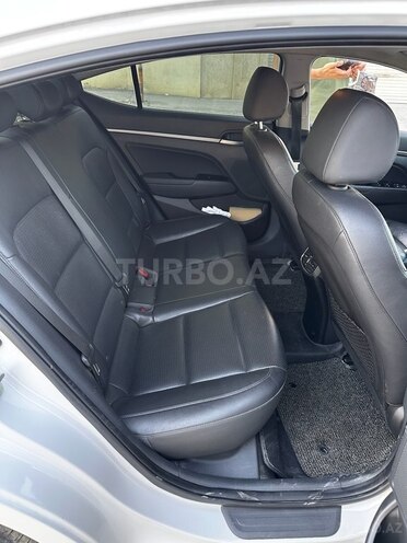Hyundai Avante 2016, 140,000 km - 1.6 l - Bakı