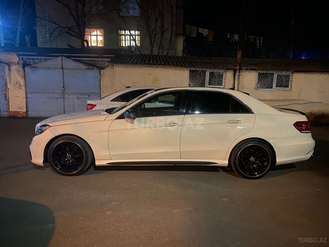 Mercedes E 350 2009, 240,000 km - 3.5 l - Mingəçevir