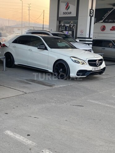 Mercedes E 350 2009, 240,000 km - 3.5 l - Mingəçevir