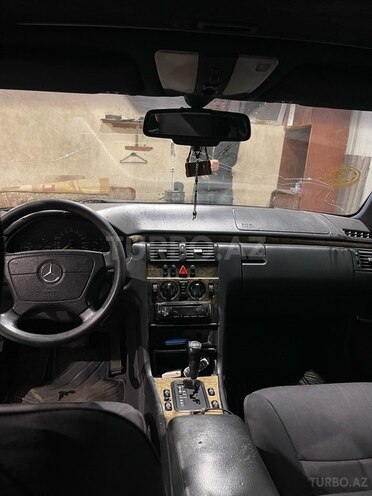 Mercedes E 230 1996, 500,000 km - 2.3 l - Bakı