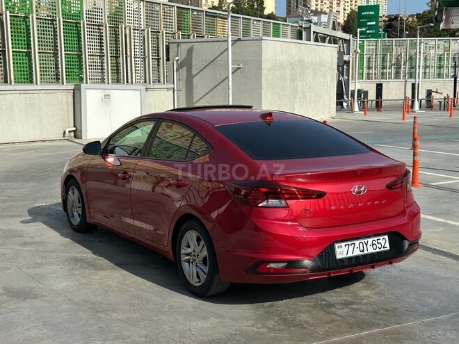 Hyundai Elantra 2019, 45,300 km - 2.0 l - Bakı