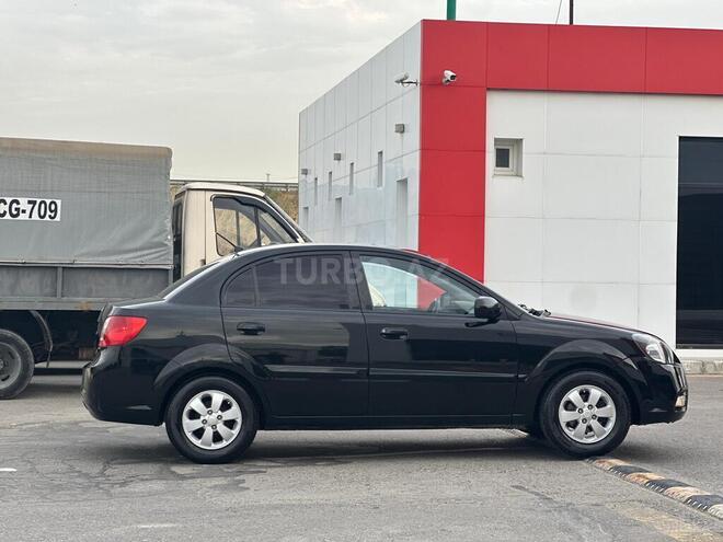 Kia Rio 2011, 225,000 km - 1.4 l - Sumqayıt