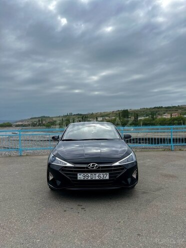 Hyundai Elantra 2019, 170,000 km - 1.6 l - Quba