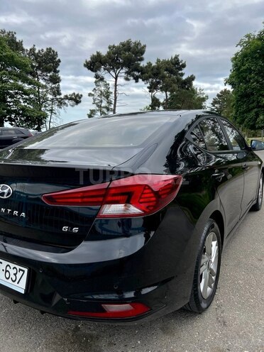 Hyundai Elantra 2019, 170,000 km - 1.6 l - Quba