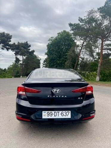 Hyundai Elantra 2019, 170,000 km - 1.6 l - Quba