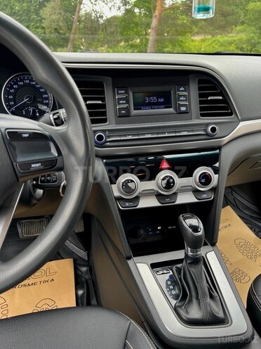 Hyundai Elantra 2019, 170,000 km - 1.6 l - Quba