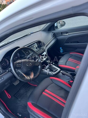 Hyundai Elantra 2019, 190,205 km - 2.0 l - Bakı