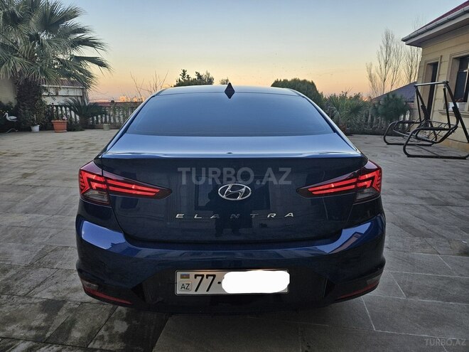 Hyundai Elantra 2019, 105,800 km - 2.0 l - Bakı