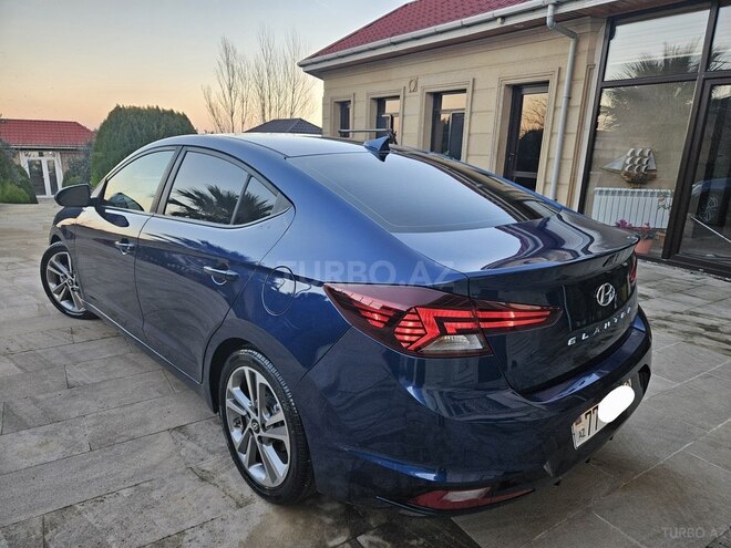 Hyundai Elantra 2019, 105,800 km - 2.0 l - Bakı