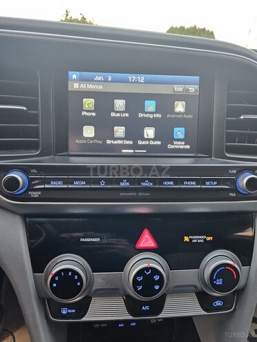 Hyundai Elantra 2019, 105,800 km - 2.0 l - Bakı