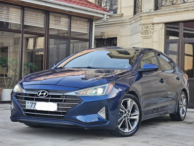 Hyundai Elantra 2019, 105,800 km - 2.0 l - Bakı