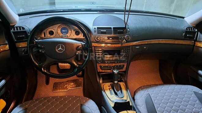 Mercedes E 200 2006, 235,000 km - 1.8 l - Bakı