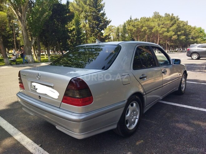 Mercedes C 200 2000, 290,000 km - 2.0 л - Sumqayıt