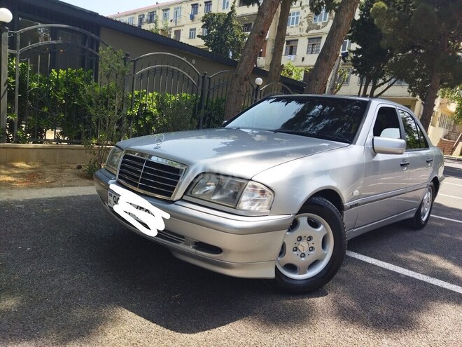 Mercedes C 200 2000, 290,000 km - 2.0 л - Sumqayıt