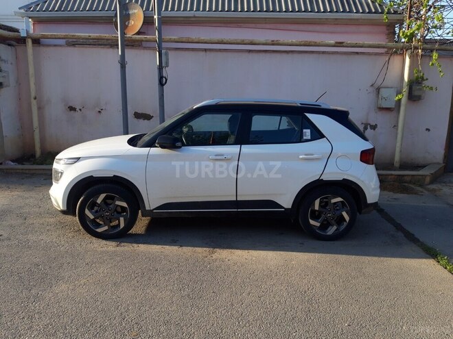 Hyundai Venue 2024, 8,200 km - 1.6 l - Bakı