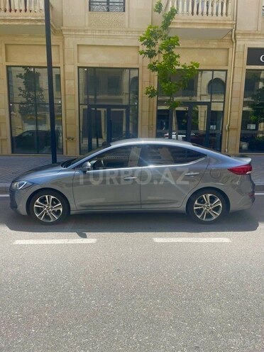 Hyundai Avante 2015, 270,000 km - 1.6 l - Bakı