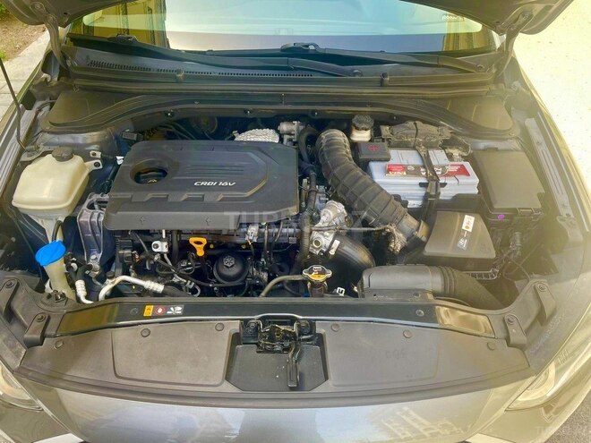 Hyundai Avante 2015, 270,000 km - 1.6 l - Bakı