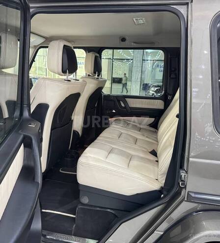 Mercedes G 350-13