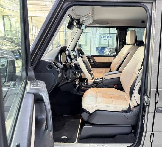 Mercedes G 350-11