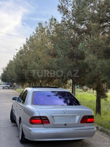 Mercedes E 320 1999, 310,000 km - 3.2 l - Şirvan