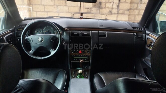 Mercedes E 320 1999, 310,000 km - 3.2 l - Şirvan