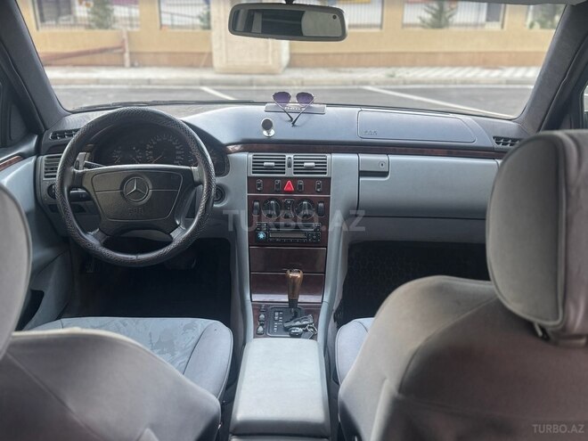 Mercedes E 200 1997, 350,000 km - 2.0 l - Bakı