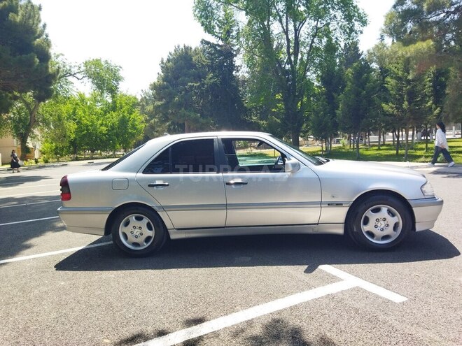 Mercedes C 200 2000, 290,000 km - 2.0 л - Sumqayıt
