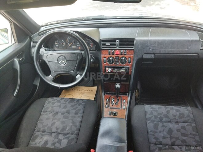 Mercedes C 200 2000, 290,000 km - 2.0 л - Sumqayıt